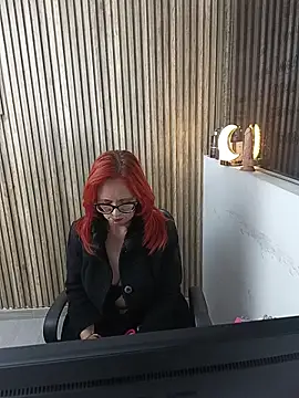 Snapshot of MarianaMonsalve_ chatting on February 6, 4:06 am MarianaMonsalve online show from February 6, 4:06 am