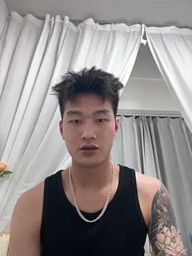 nanda108520 online show from April 3, 1:31 pm