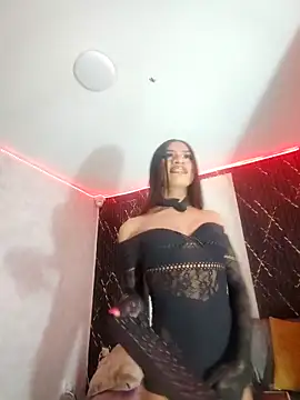 Isis Hot   online show from February 20, 11:16 pm