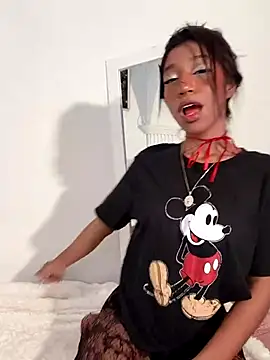 Snapshot of DAMMLEYLA chatting on January 17, 5:45 am DAMMLEYLA online show from January 17, 5:45 am