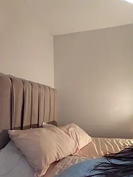 Snapshot of DAMMLEYLA chatting on February 22, 8:35 am DAMMLEYLA online show from February 22, 8:35 am