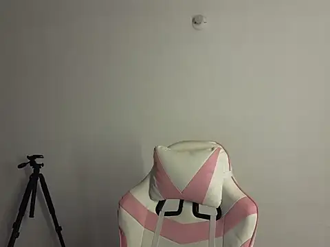 Daphne Grayy online show from March 23, 12:09 pm