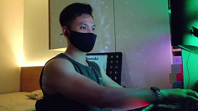 Snapshot of OnlyHand9x chatting on May 26, 4:47 pm OnlyHand9x online show from May 26, 4:47 pm