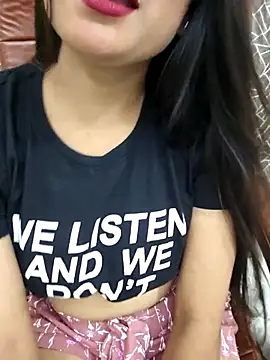 Snapshot of cute_payal143 chatting on April 3, 6:11 am cute payal143 online show from April 3, 6:11 am