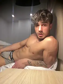 Snapshot of nomorelies chatting on February 6, 8:23 pm nomorelies online show from February 6, 8:23 pm