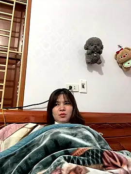 Snapshot of Small_big chatting on January 9, 12:24 am Small big online show from January 9, 12:24 am