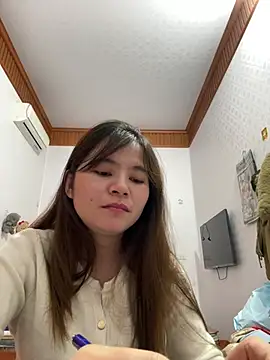 Snapshot of Small_big chatting on January 14, 1:44 am Small big online show from January 14, 1:44 am