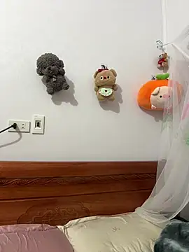 Snapshot of Small_big chatting on March 2, 1:52 am Small big online show from March 2, 1:52 am