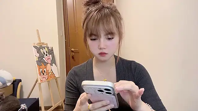 YiYi-oo online show from February 25, 2:37 pm