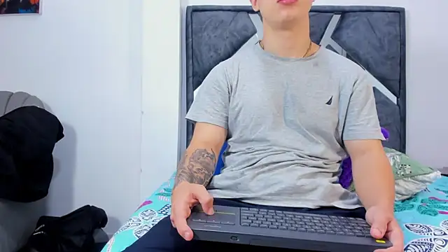 Liam saint online show from February 18, 12:12 pm