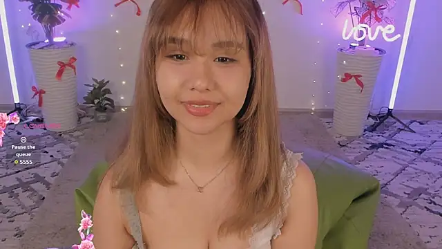 larabae online show from March 28, 10:31 pm