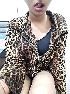 Yours Madhubalaaa online show from January 8, 3:36 pm