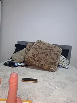 ViitoriaMaria online show from April 14, 5:35 am