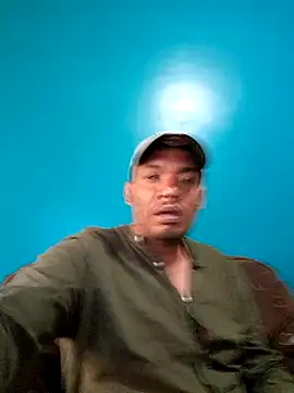 Snapshot of latinomoreno95 chatting on June 15, 7:38 pm latinomoreno95 online show from June 15, 7:38 pm