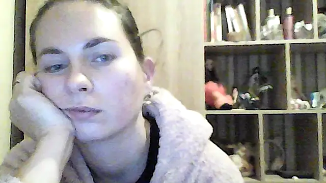 VikiLove765 online show from January 7, 11:40 pm