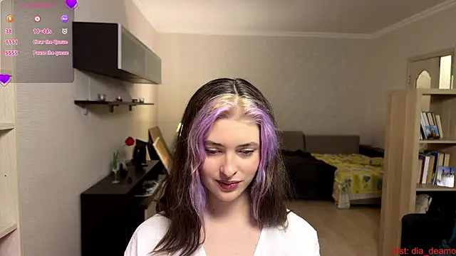 Dia DeAmas online show from April 16, 3:46 pm