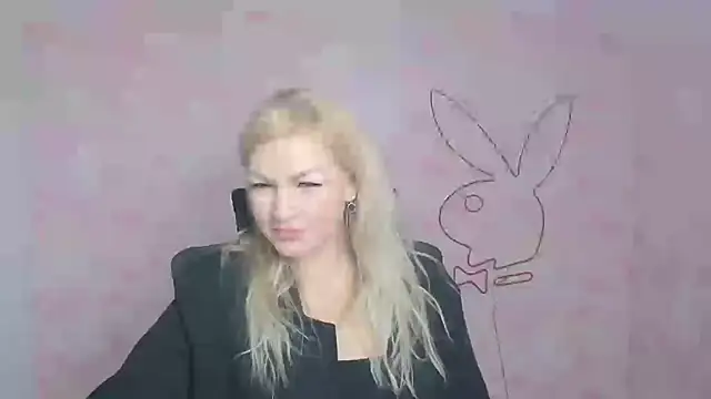 Snapshot of Madonna_Fire chatting on February 15, 7:51 am Madonna Fire online show from February 15, 7:51 am