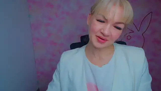 Snapshot of Madonna_Fire chatting on March 1, 6:48 am Madonna Fire online show from March 1, 6:48 am