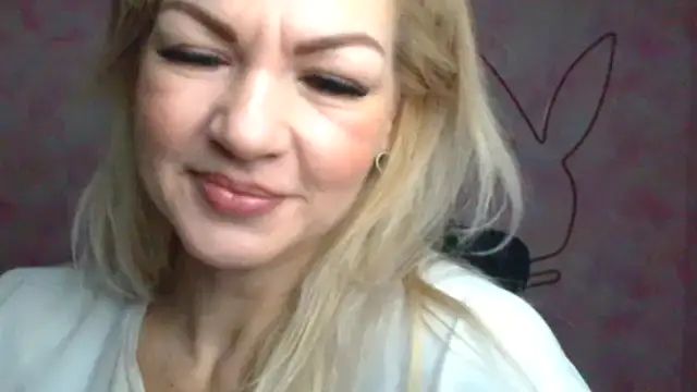 Snapshot of Madonna_Fire chatting on March 15, 7:03 am Madonna Fire online show from March 15, 7:03 am