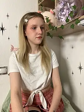 KissChristie online show from January 12, 7:08 pm