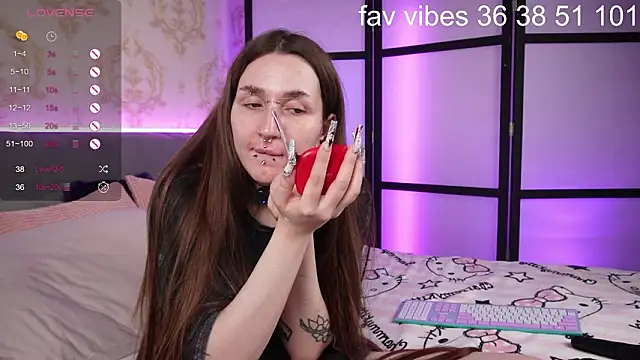 Snapshot of Alice_Goth chatting on February 7, 3:38 pm Alice Goth online show from February 7, 3:38 pm