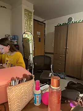 CookiesNcreaming online show from February 24, 8:01 am