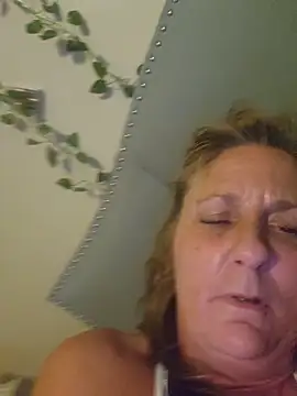 HotAzMilf online show from April 12, 8:41 am