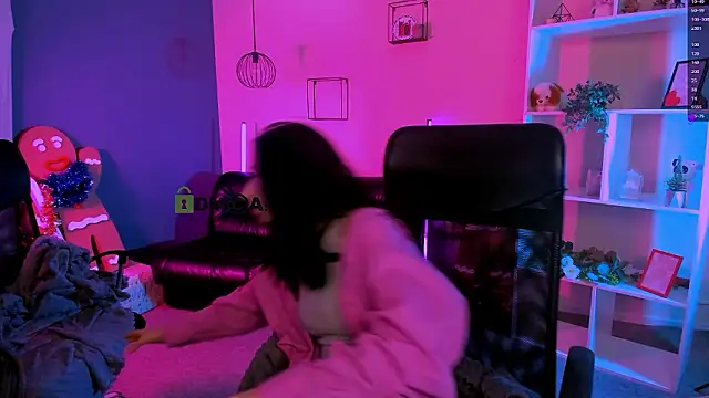 Snapshot of sweetie_chloe_ chatting on January 19, 1:04 pm sweetie chloe online show from January 19, 1:04 pm