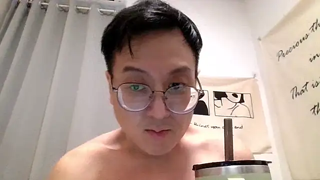 Snapshot of BunchedDogsbody chatting on January 14, 7:14 am BunchedDogsbody online show from January 14, 7:14 am