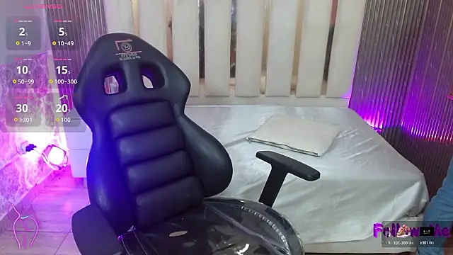 LUAR TAY online show from January 15, 11:59 am