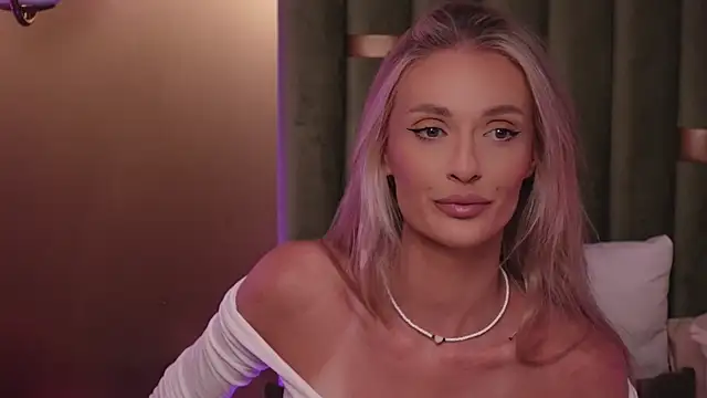 AmeliaAngel online show from July 13, 9:28 pm