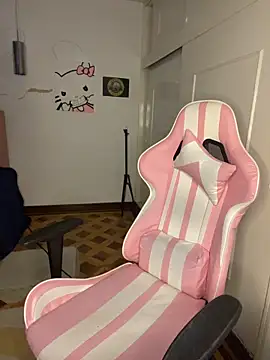 Baby Meli online show from May 24, 5:40 pm