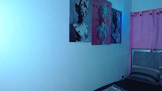 aishadlion online show from April 14, 2:45 pm