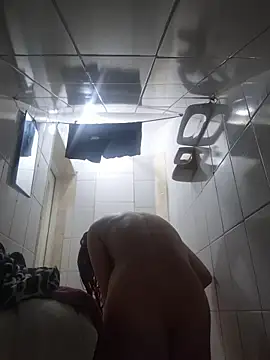 cintia love online show from April 8, 10:10 pm