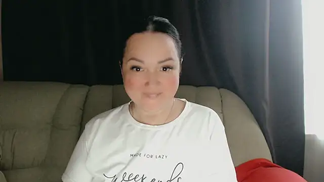 infinity loveliness online show from November 5, 7:30 am