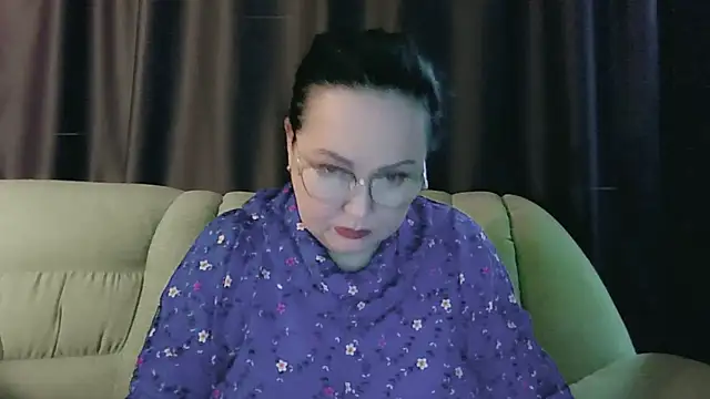 infinity loveliness online show from April 4, 9:40 am