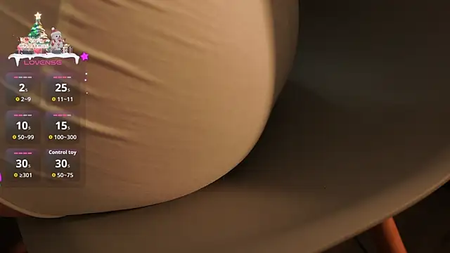 Snapshot of hey_Melanie chatting on January 12, 6:40 am hey Melanie online show from January 12, 6:40 am