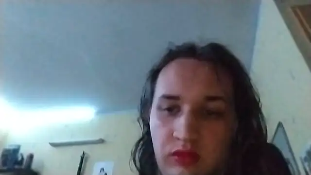Snapshot of julialafemboy59 chatting on June 13, 2:04 pm julialafemboy59 online show from June 13, 2:04 pm