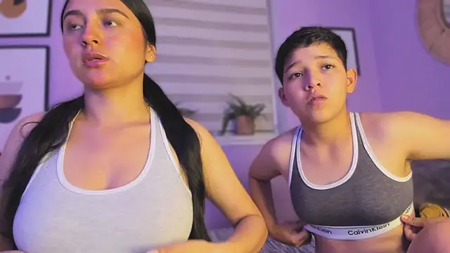 Auroraaa 527 online show from January 7, 3:42 am