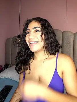 violetafoxxxy online show from January 16, 12:42 pm