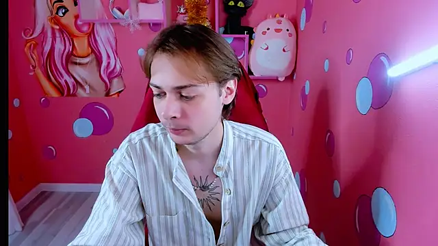 PaulWilliamsy online show from January 7, 10:40 am