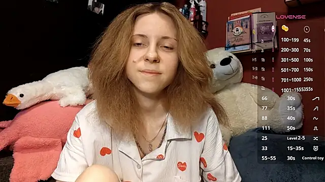 TiaraHenegan online show from February 5, 7:13 am