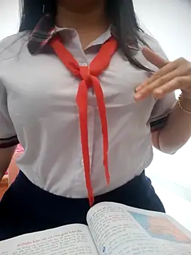 lina loveee online show from March 18, 6:27 am