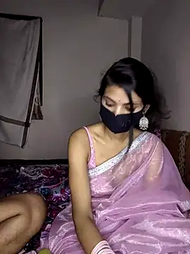 Snapshot of rani_coupleee chatting on April 22, 9:27 pm rani coupleee online show from April 22, 9:27 pm
