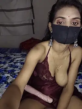Snapshot of rani_coupleee chatting on May 25, 4:24 pm rani coupleee online show from May 25, 4:24 pm