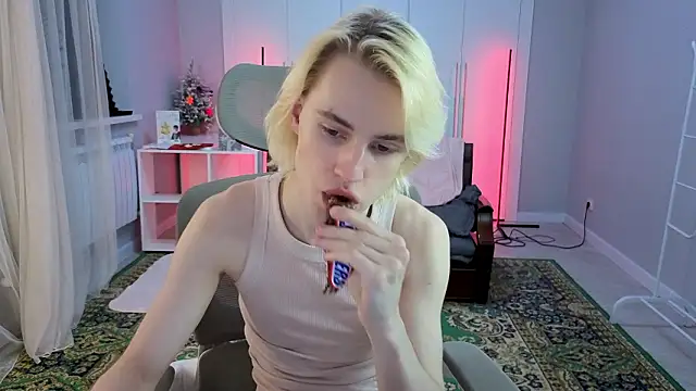 Snapshot of lucidangelok1 chatting on February 24, 1:09 pm lucidangelok1 online show from February 24, 1:09 pm