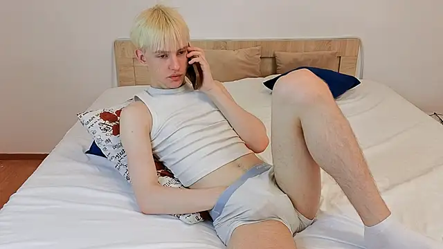 lucidangelok1 online show from June 28, 7:14 am