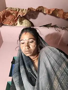 lodhi8080 online show from April 14, 8:48 pm