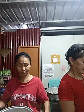 Snapshot of Pamela_011401 chatting on January 5, 8:23 pm Pamela 011401 online show from January 5, 8:23 pm