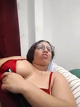 Caridad30 online show from January 8, 3:42 am